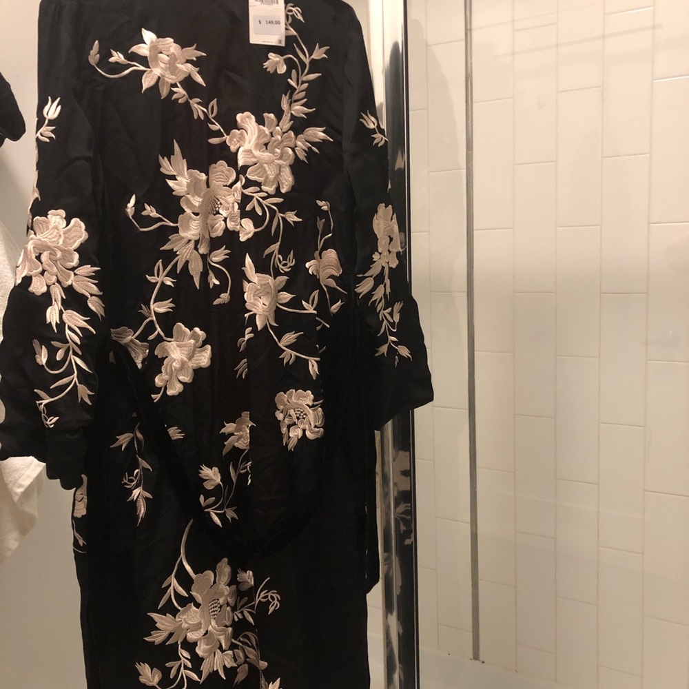 ZARA Floral Embroidered Robe - Silky & Velvety